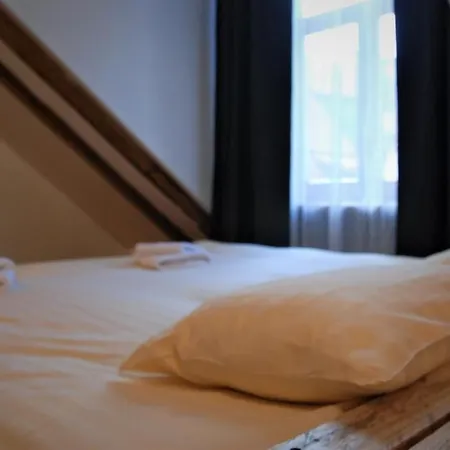 Amber Private Rooms-2